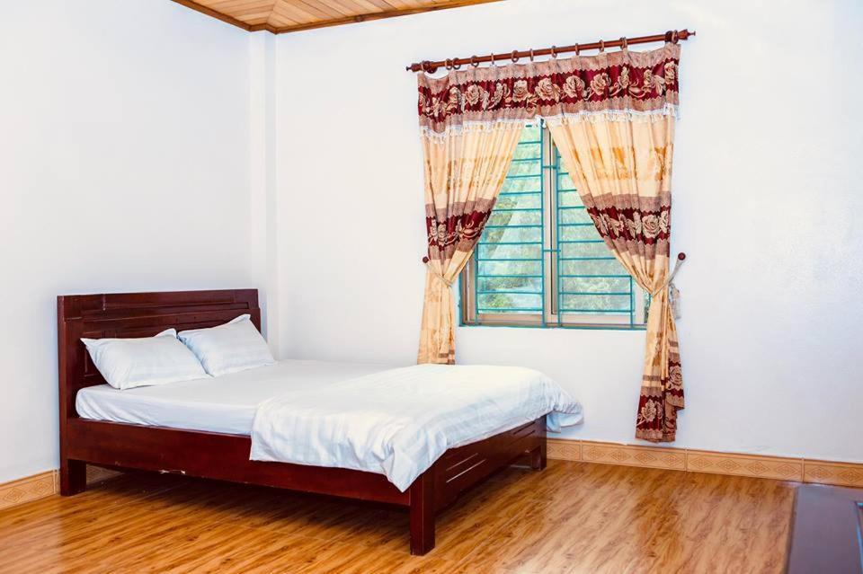 Hùng Thịnh hotel Ban Gum Esterno foto